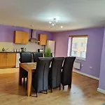 Free Parking Entire City Centre Apartment - Mount Pleasant