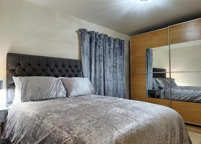 Free Parking Entire City Centre Apartment - Mount Pleasant